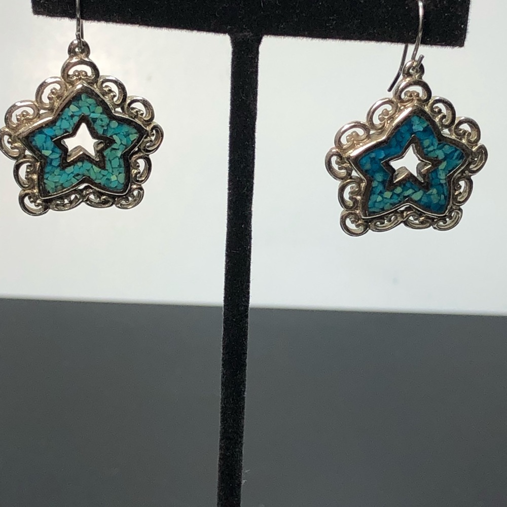 Trifari Dark Silver Tone Star Dangle Pierced Earrings with Turquoise Chip Enlay - Picture 3 of 10
